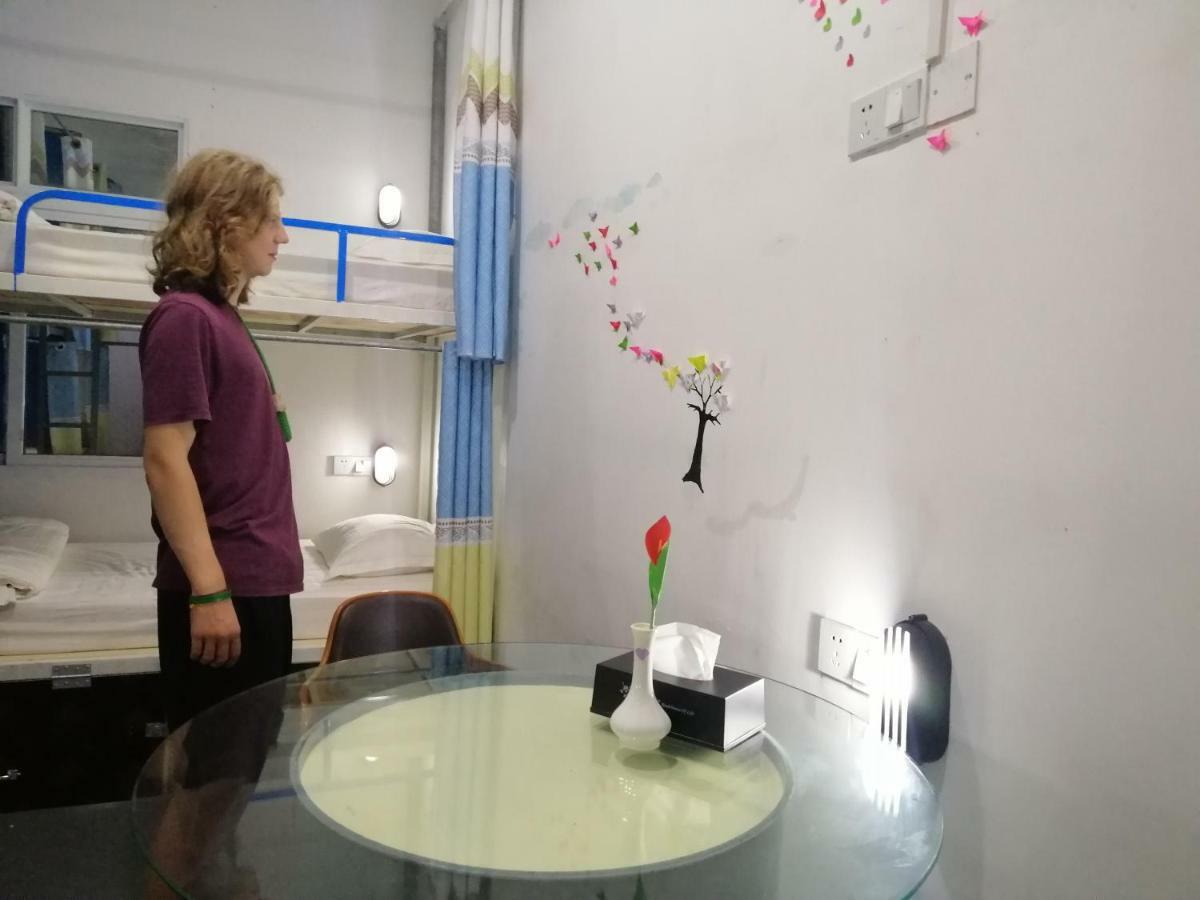 Abc Hostel (Adults Only) Науншве Екстер'єр фото
